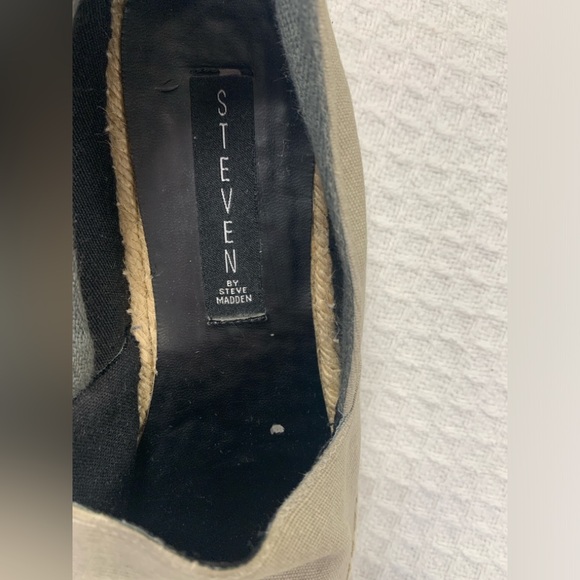 Steve Madden Two Toned Canvas Espadrille Shoes - Picture 6 of 6
